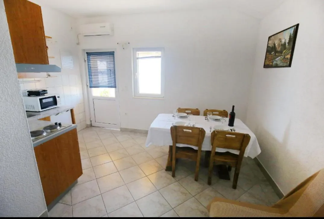 Apartmani Mirjana Tribanj-Kruscica Apartment