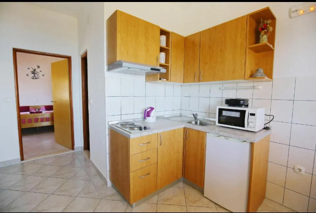Apartment Apartmani Mirjana Tribanj-Kruscica