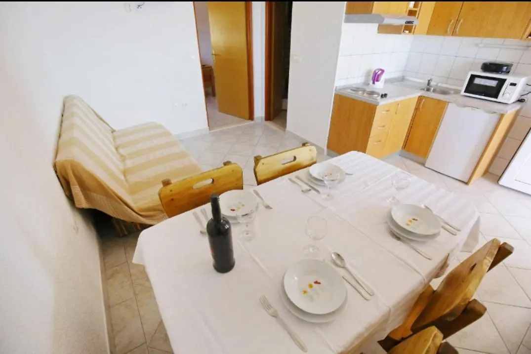 Apartmani Mirjana Tribanj-Kruscica 0*,  Croatia