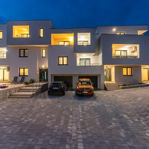 Stjepanovic Apartment